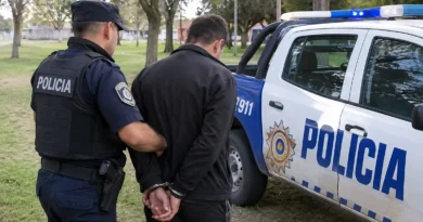 Correa: aprehendieron a un hombre que amenazaba a personas con un cuchillo en el polideportivo